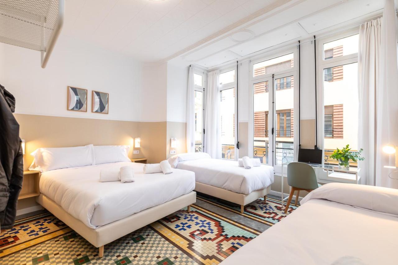 Pension Alicante By Moontels Valencia Exterior photo