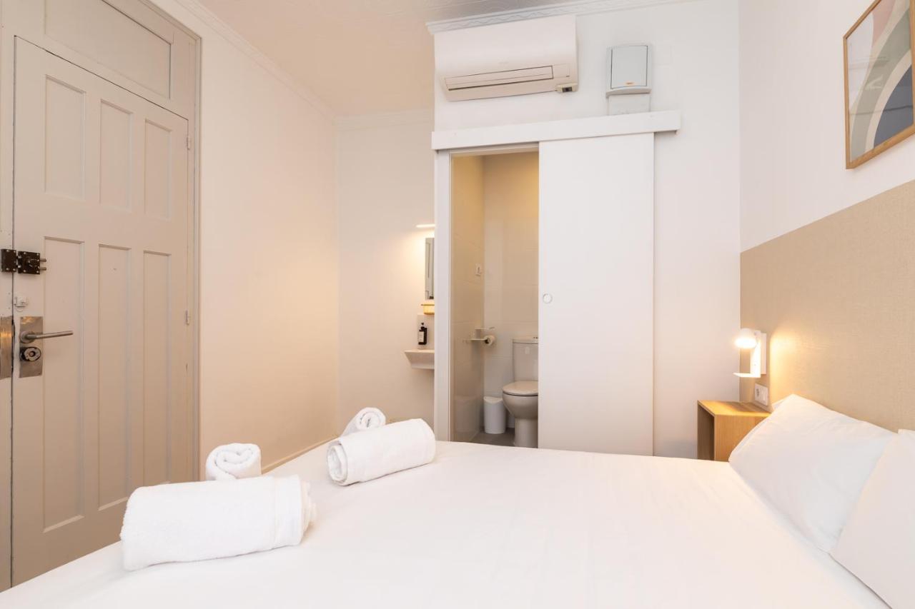 Pension Alicante By Moontels Valencia Exterior photo