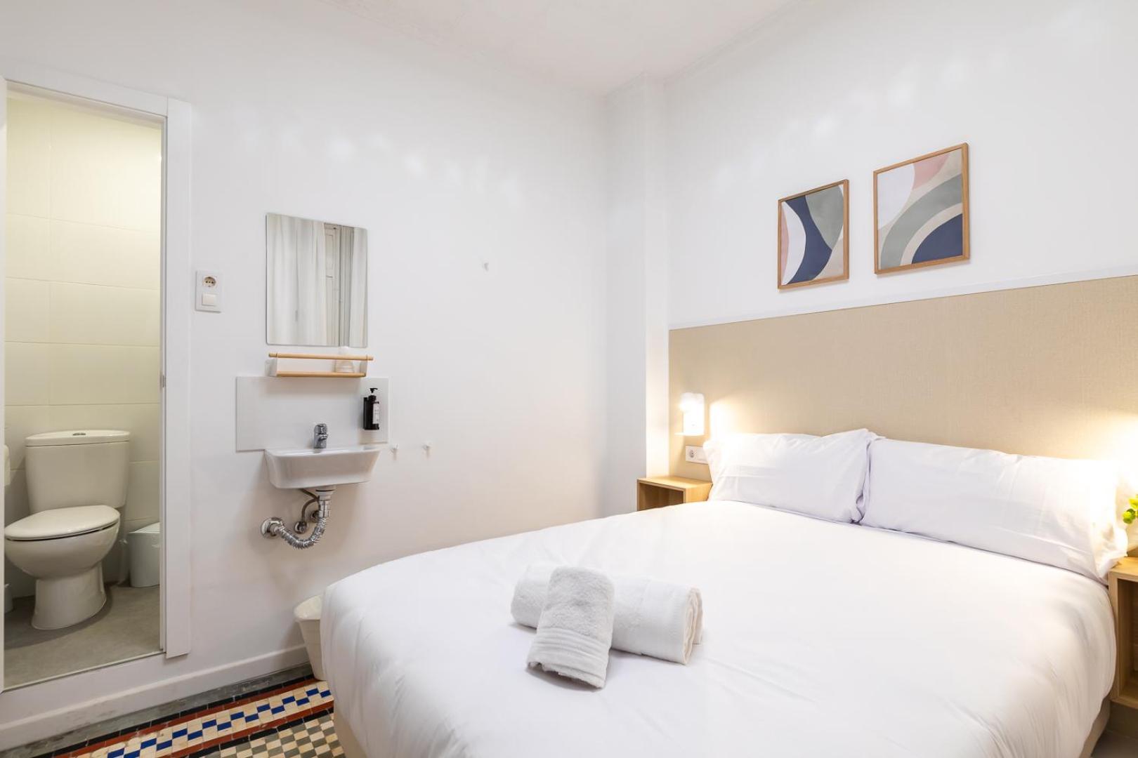 Pension Alicante By Moontels Valencia Exterior photo