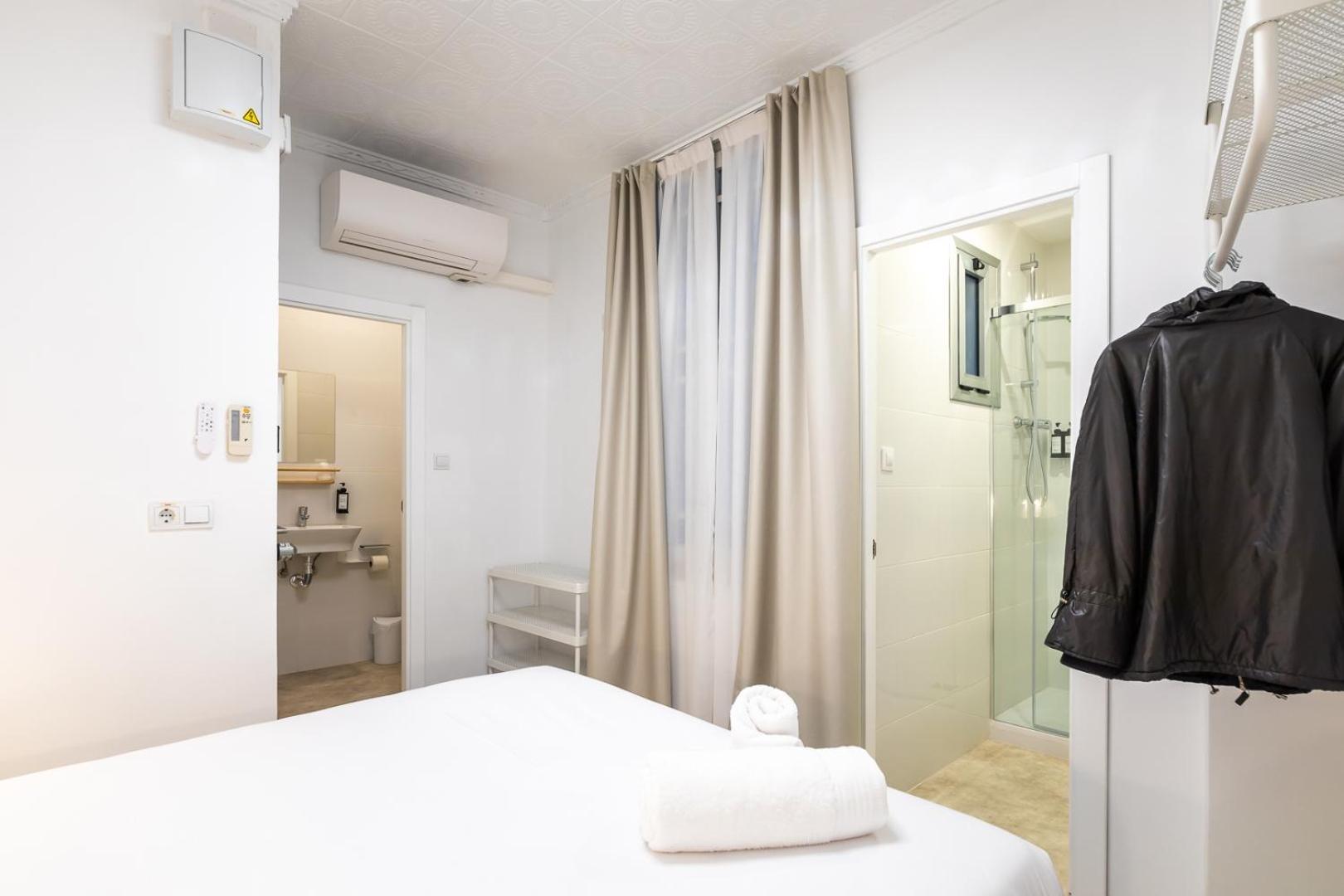 Pension Alicante By Moontels Valencia Exterior photo