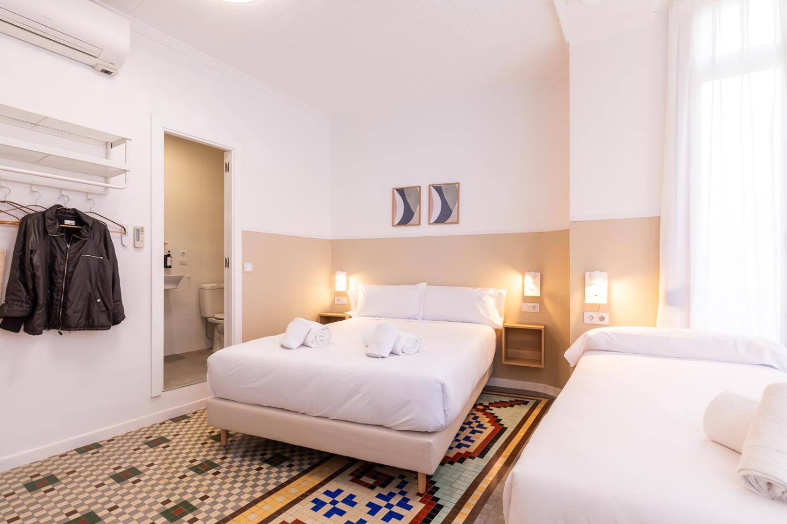 Pension Alicante By Moontels Valencia Exterior photo