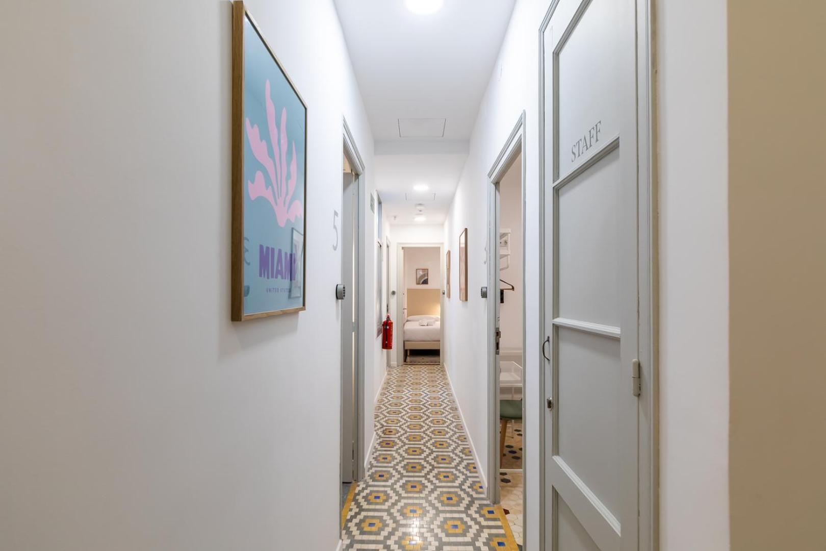 Pension Alicante By Moontels Valencia Exterior photo