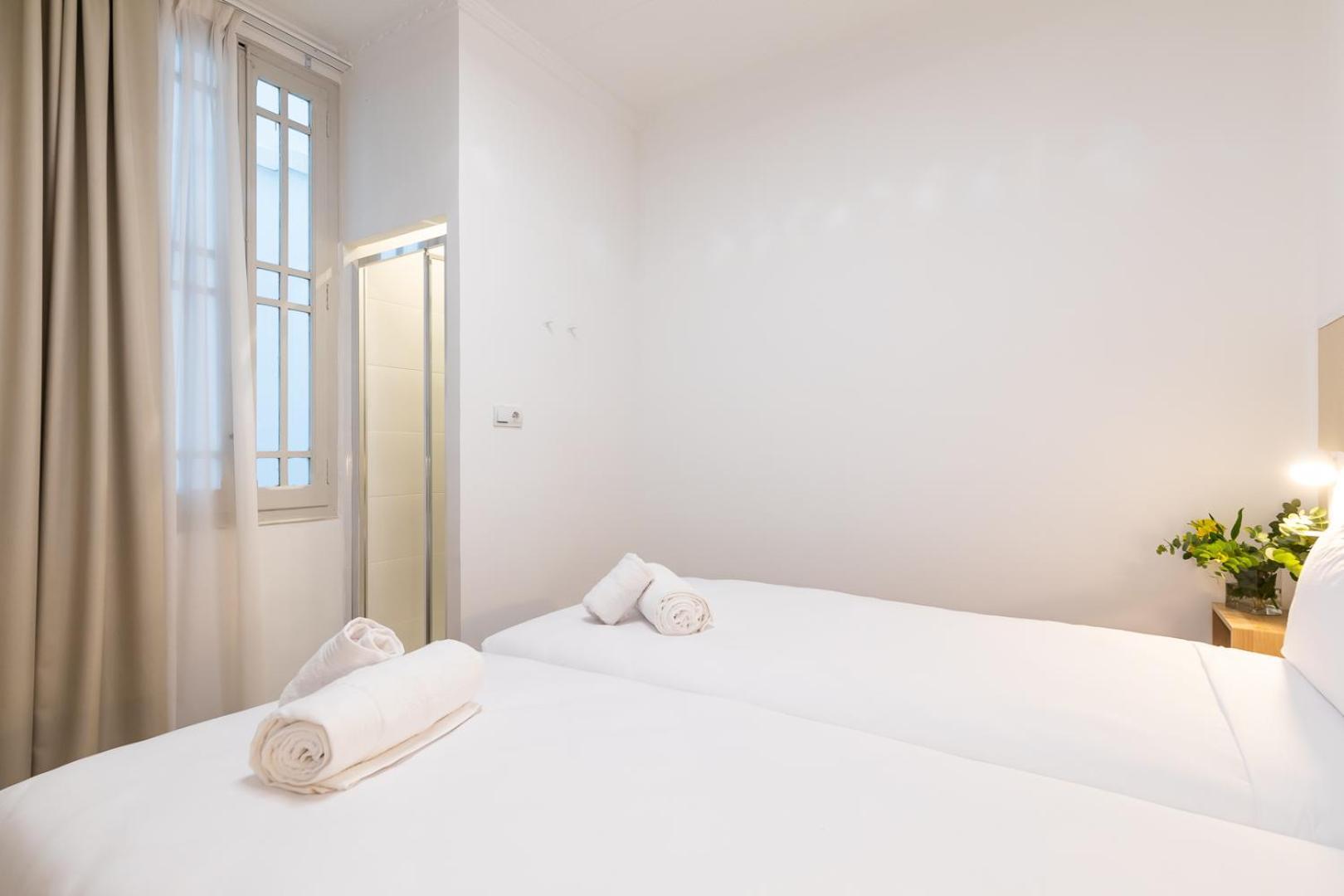 Pension Alicante By Moontels Valencia Exterior photo