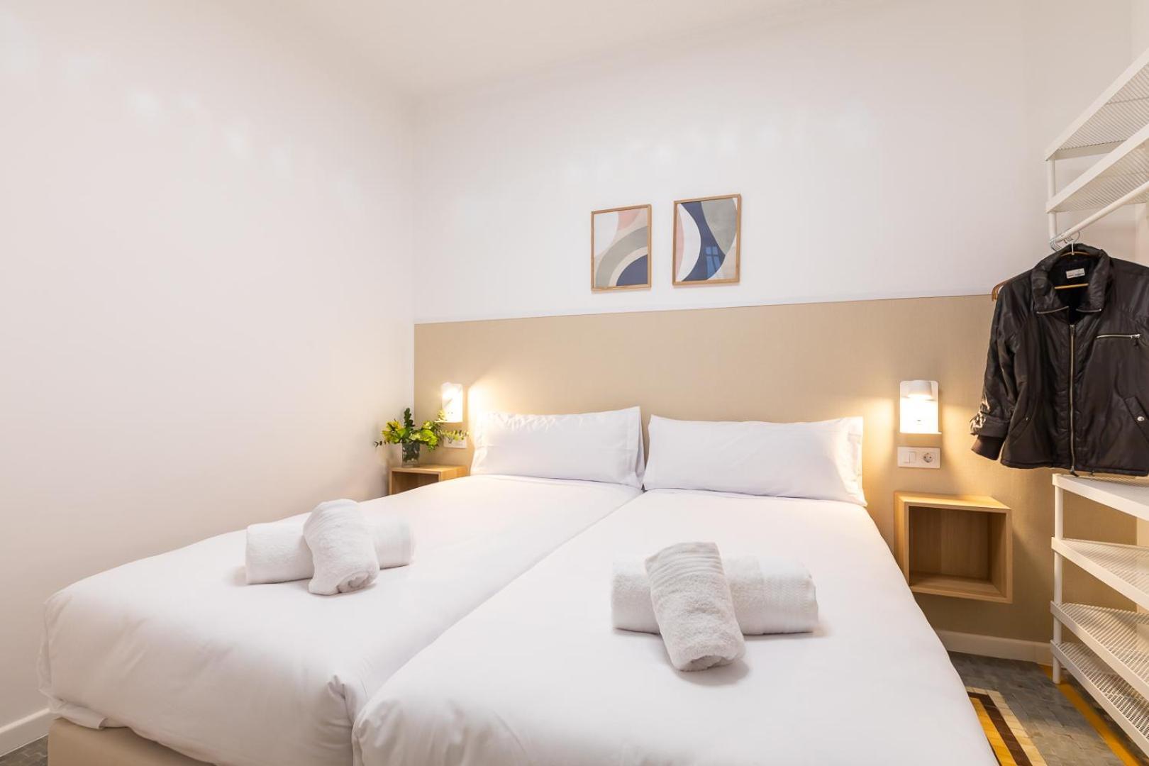 Pension Alicante By Moontels Valencia Exterior photo