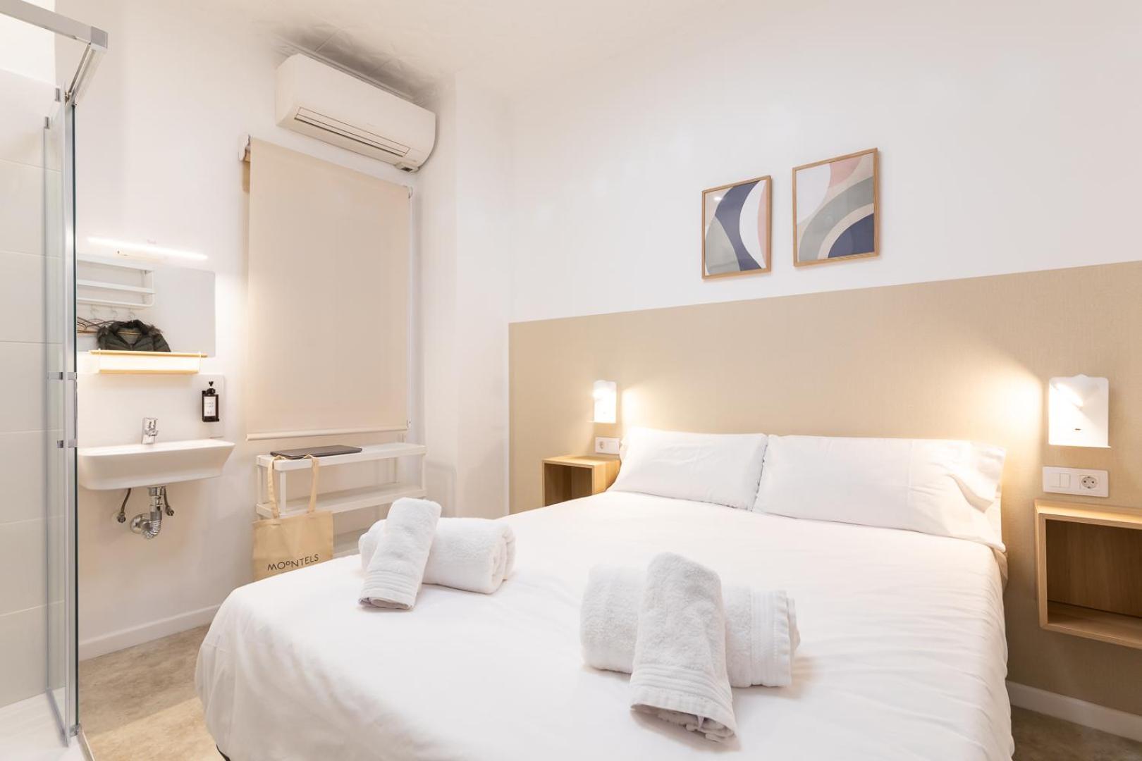 Pension Alicante By Moontels Valencia Exterior photo